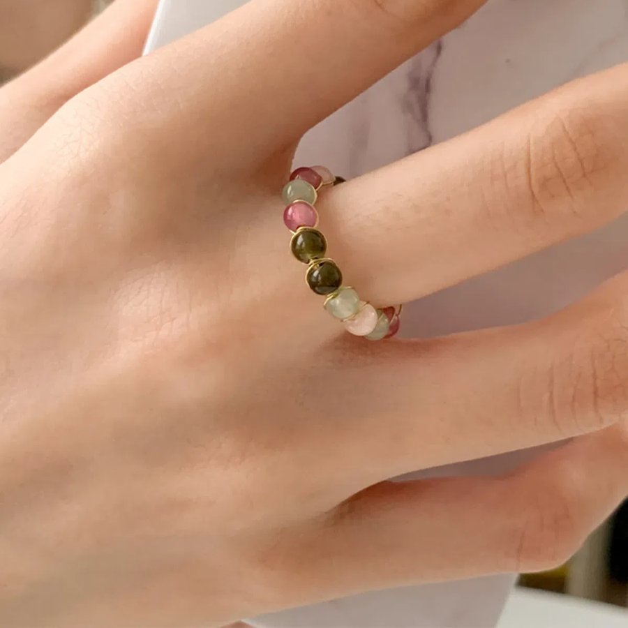 Кольцо с миксом турмалиновых камней и бусин с позолотой 18К