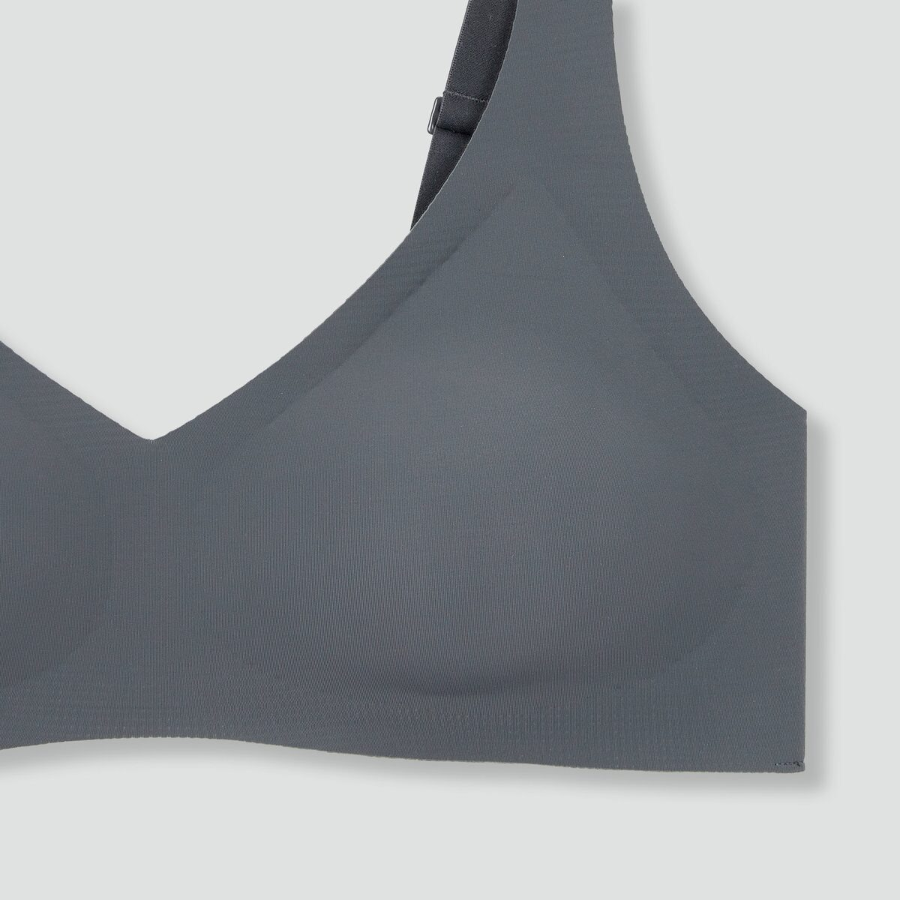 JAJU 720-Degree Stretch No-Line V-Neck Crop Bra (Charcoal) — невидимая поддержка и свобода в движении