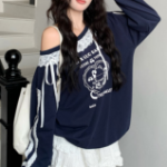 Breeding Ribbon Lace Character Sweatshirt
