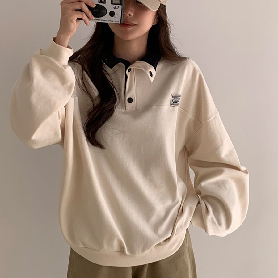 Loose Fit Patch Contrast Collar Sweatshirt