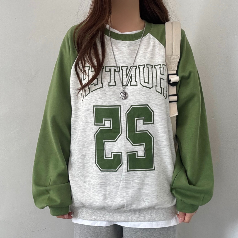 Lettering Raglan Sweatshirt