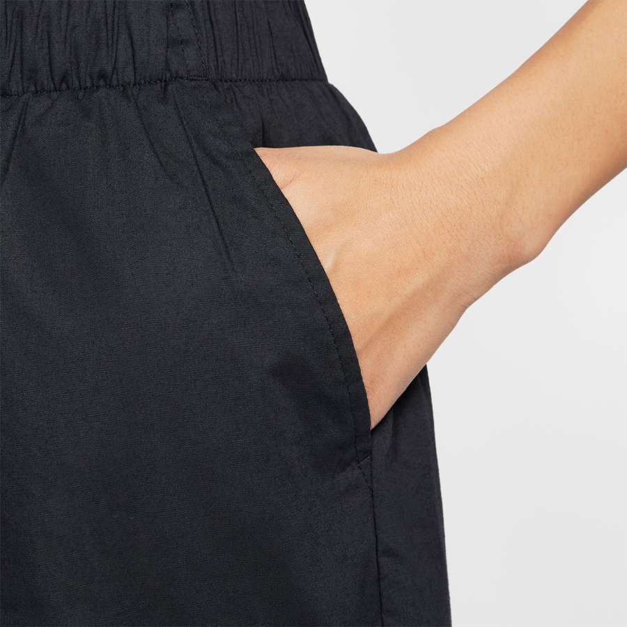 Nike Sportswear Chill Poplin Women's Mid-Rise 5-Inch Shorts