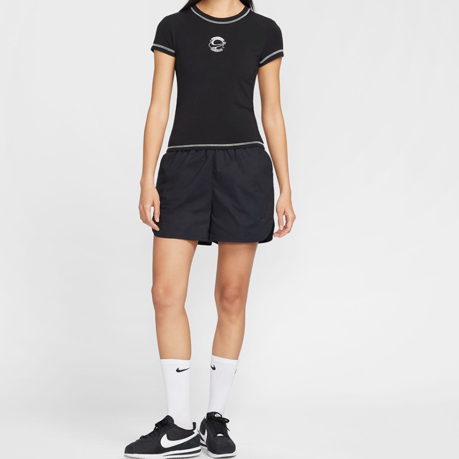 Nike Sportswear Chill Poplin Women's Mid-Rise 5-Inch Shorts
