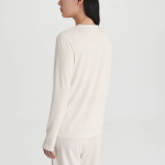 JAJU Soft Rib Henley Neck Lounge T-Shirt (Ivory) — уют и элегантность в домашнем образе