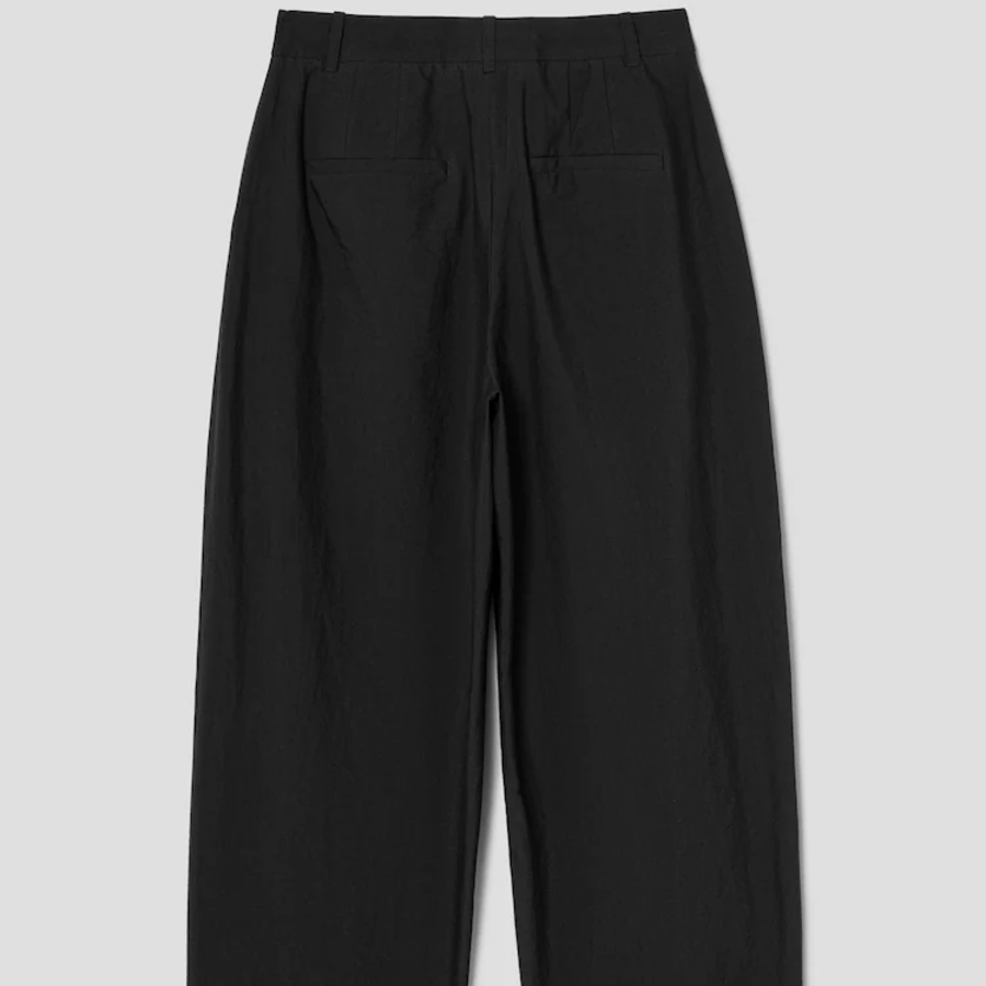 KUHO Cotton-Blended Tapered Fit Pants – Black