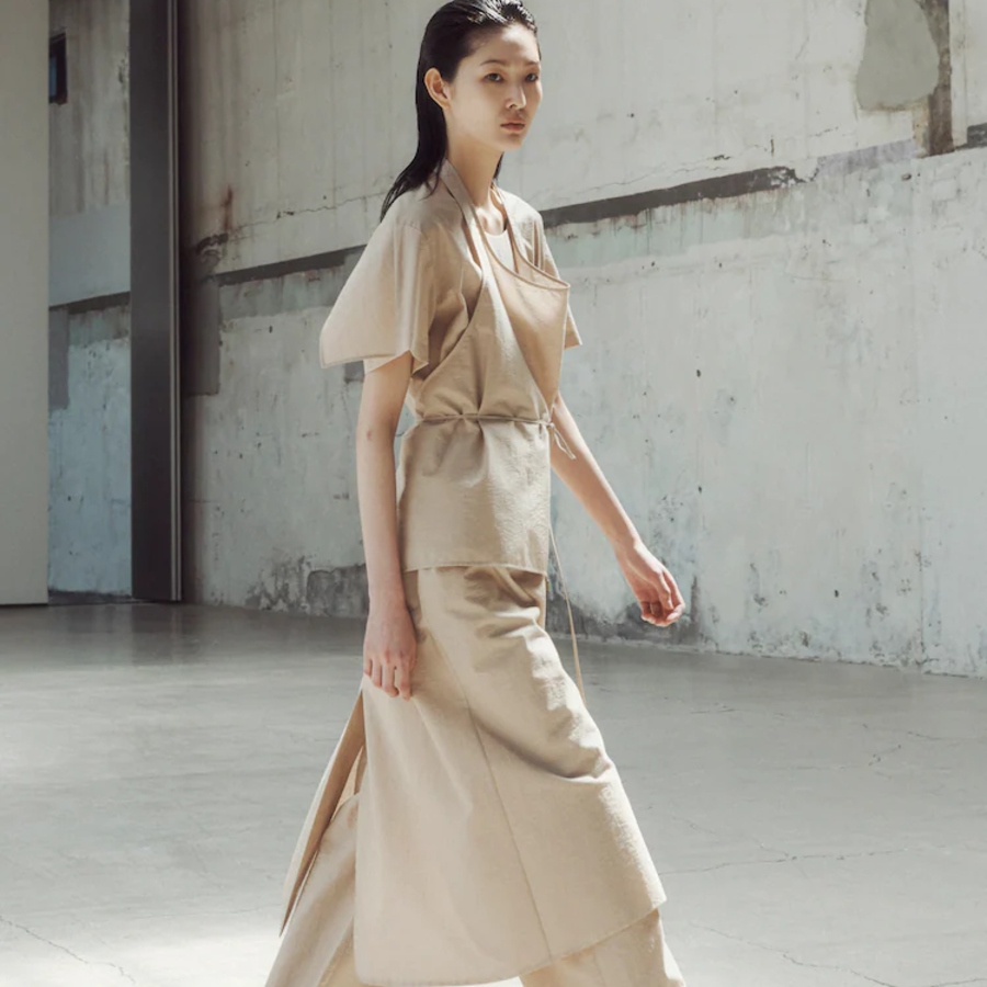 KUHO Cotton-Blended Tapered Fit Pants – Beige