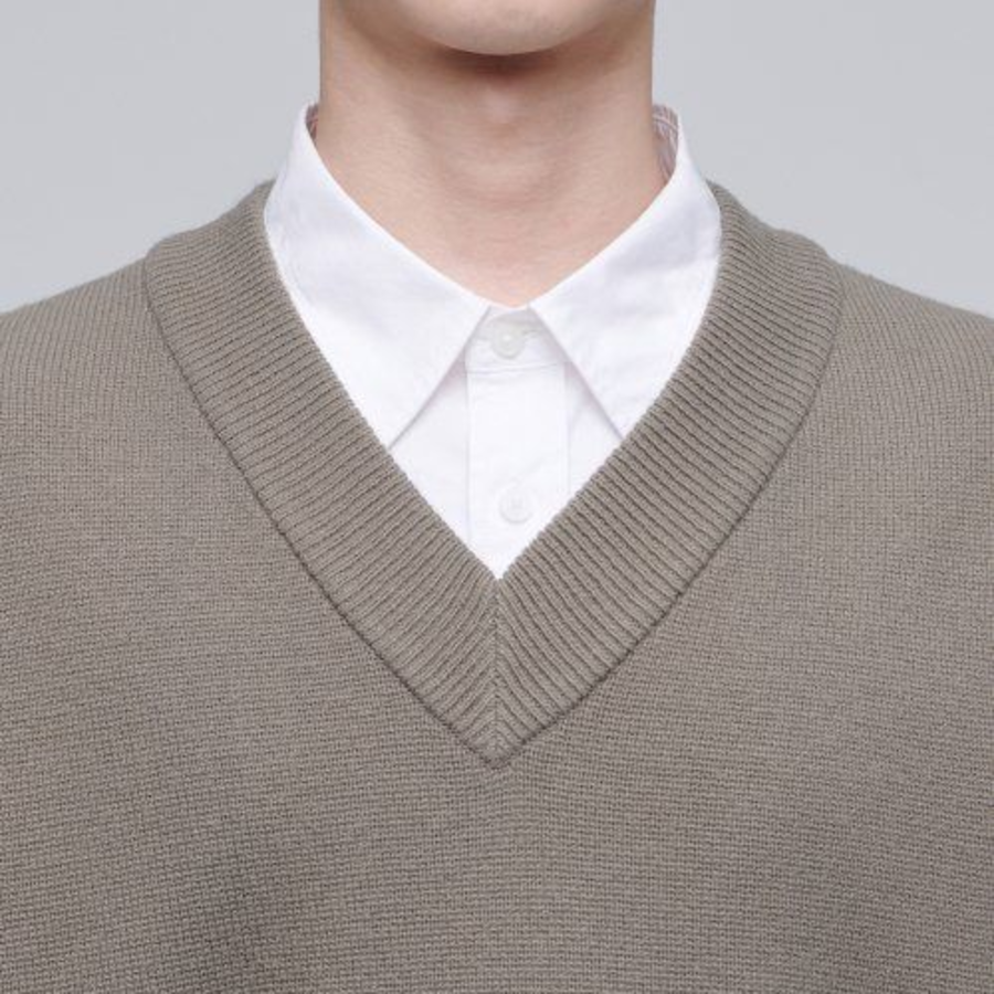 Oversized V-Neck Knit Vest [Dusty Beige]