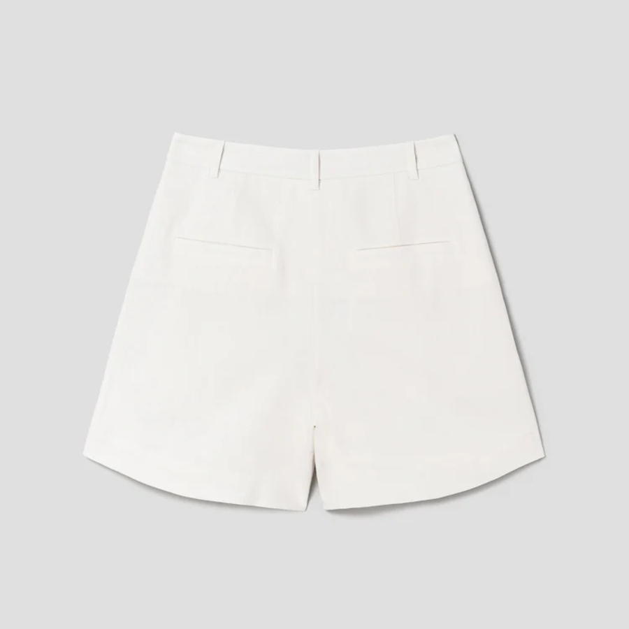 KUHO One-Tuck Short Pants - White