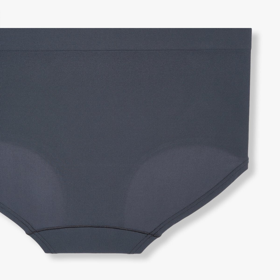 JAJU 720-Degree Stretch Seamless High-Rise Panty (Charcoal) — невидимая посадка и практичный стиль