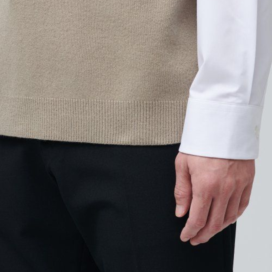 Lambswool Crew Neck Knit Vest – Beige