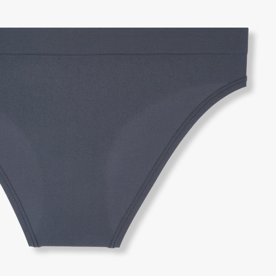 JAJU 720-Degree Stretch Seamless Bikini Panty (Charcoal) — комфорт без границ