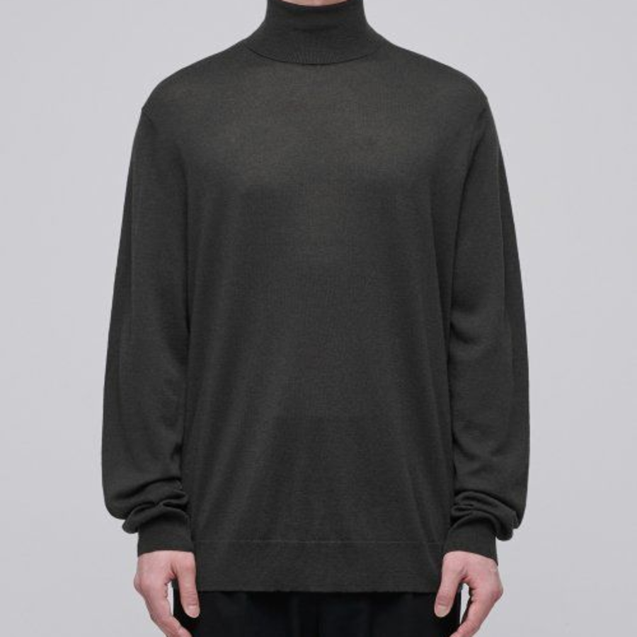 Merino Wool Blend High Gauge Turtleneck Knit [Gunmetal]