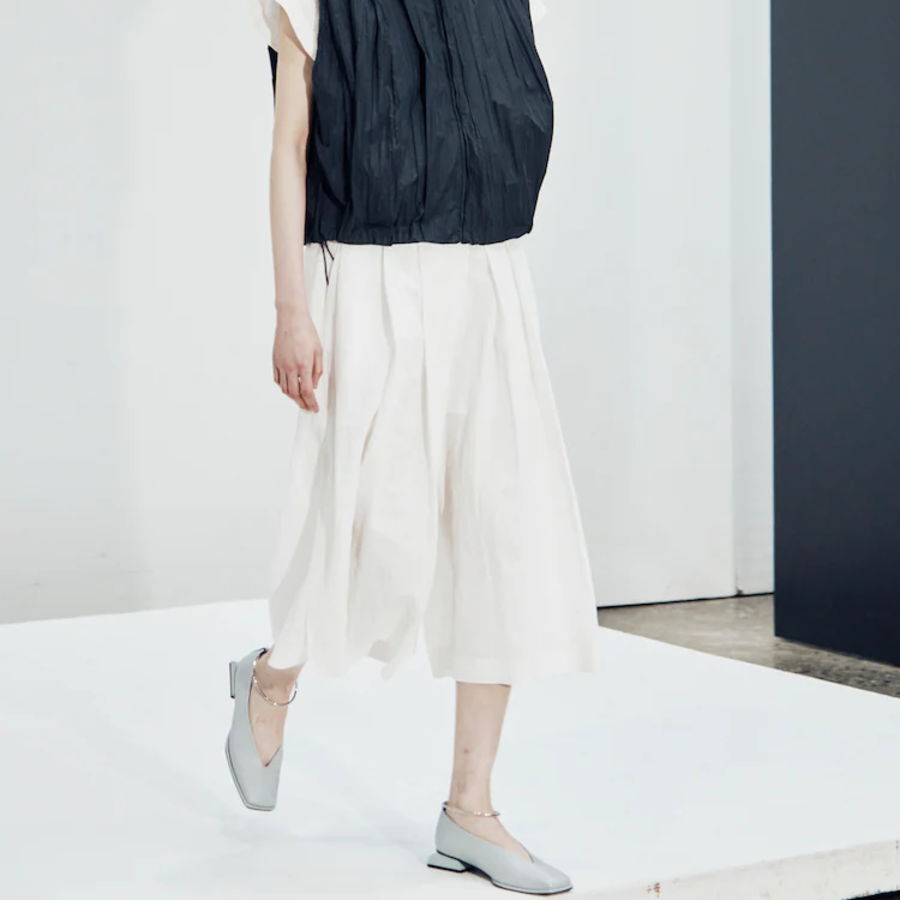 KUHO Linen Blended Crop Skirt-Like Pants – White