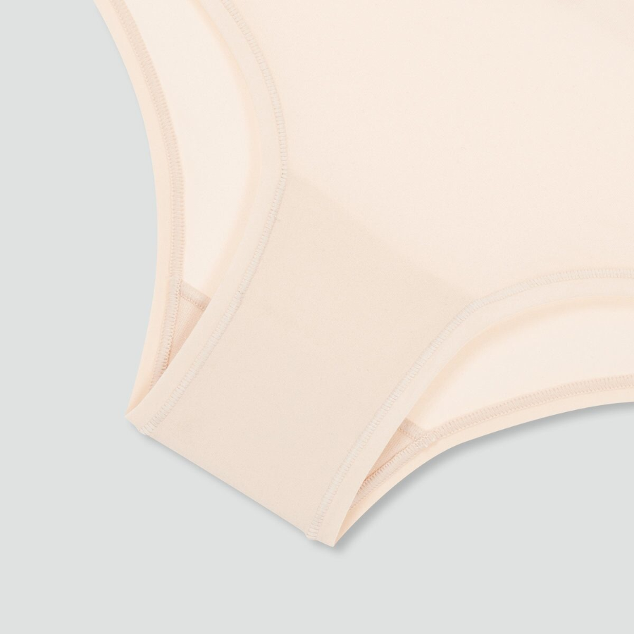 JAJU 720-Degree Stretch Butter Bikini Panty (Beige) — ультрамягкое бельё с эффектом «второй кожи»