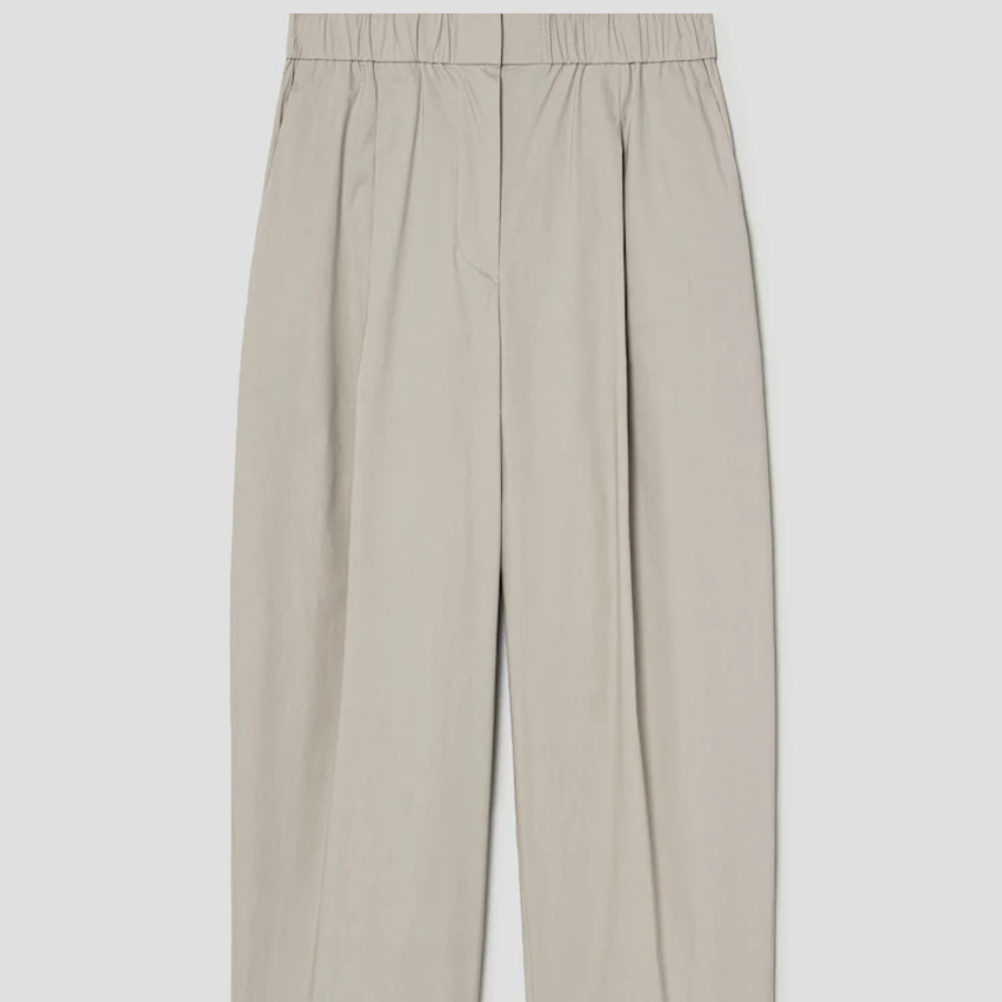 KUHO [Summer Icon Slacks] [Golf] Daily Use Tapered Tuck Pants – Beige