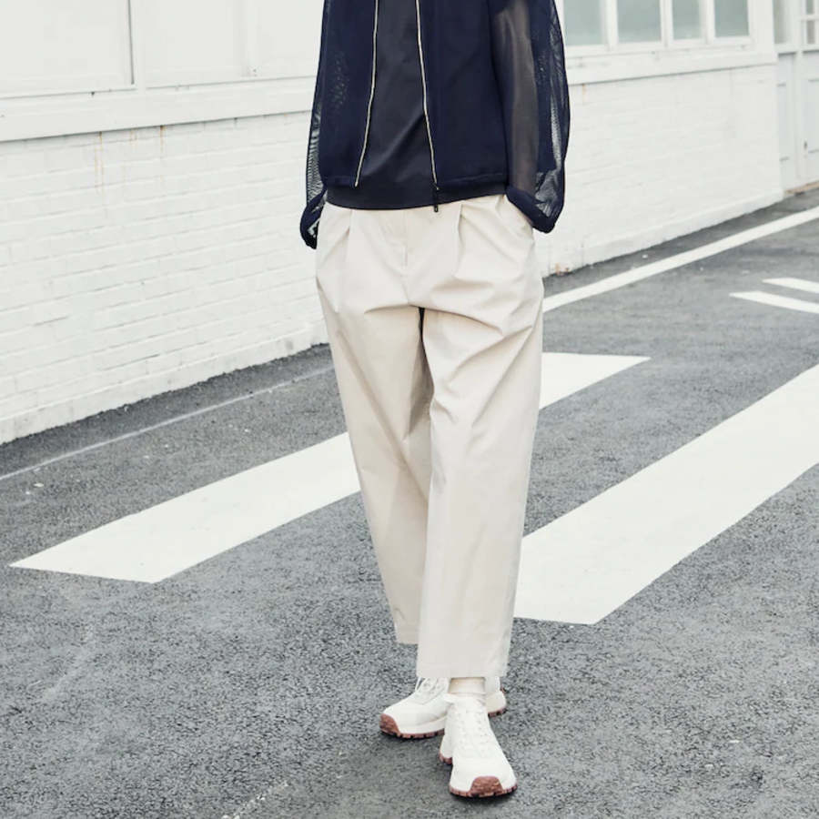 KUHO [Summer Icon Slacks] [Golf] Daily Use Tapered Tuck Pants – Beige