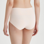 JAJU Perfect No-Line High-Rise Panty (Beige) — идеальное сочетание комфорта и незаметности