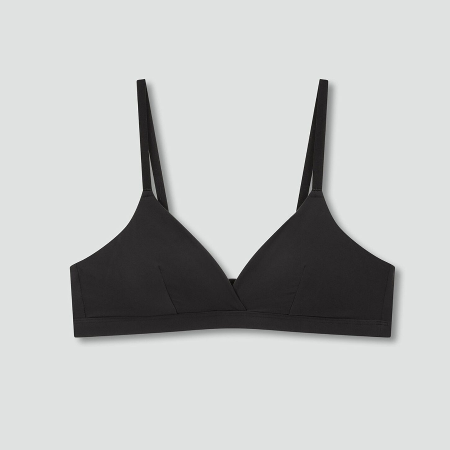 JAJU 720-Degree Stretch Butter Bralette (Black) — комфорт и эластичность в минималистичном дизайне