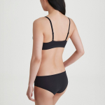 JAJU 720-Degree Stretch Butter Bralette (Black) — комфорт и эластичность в минималистичном дизайне