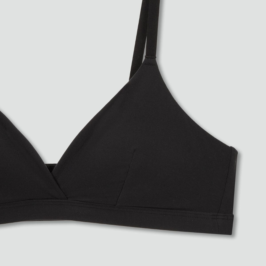 JAJU 720-Degree Stretch Butter Bralette (Black) — комфорт и эластичность в минималистичном дизайне