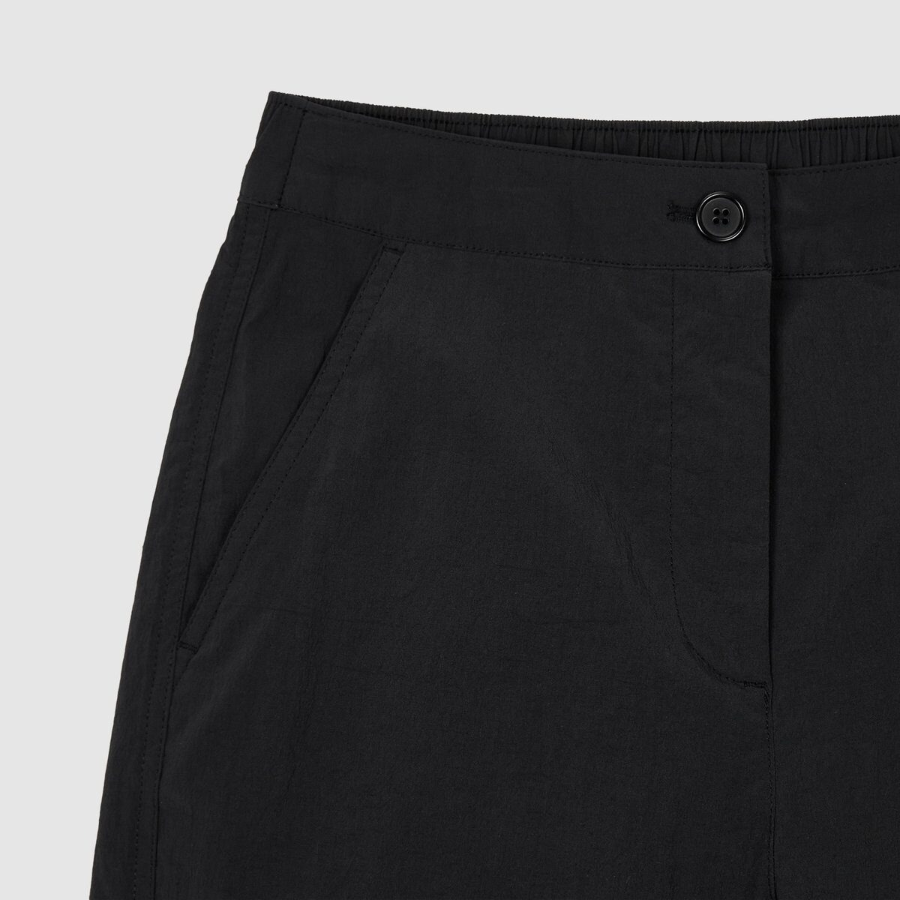JAJU Tapered Pants (Black) — лёгкость движения и минималистичный стиль на каждый день