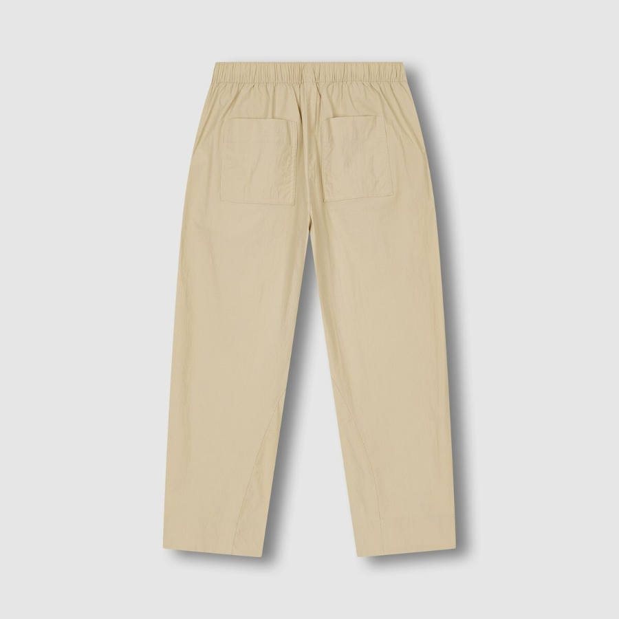 JAJU Tapered Pants (Beige) — лёгкость движений и аккуратный силуэт каждый день
