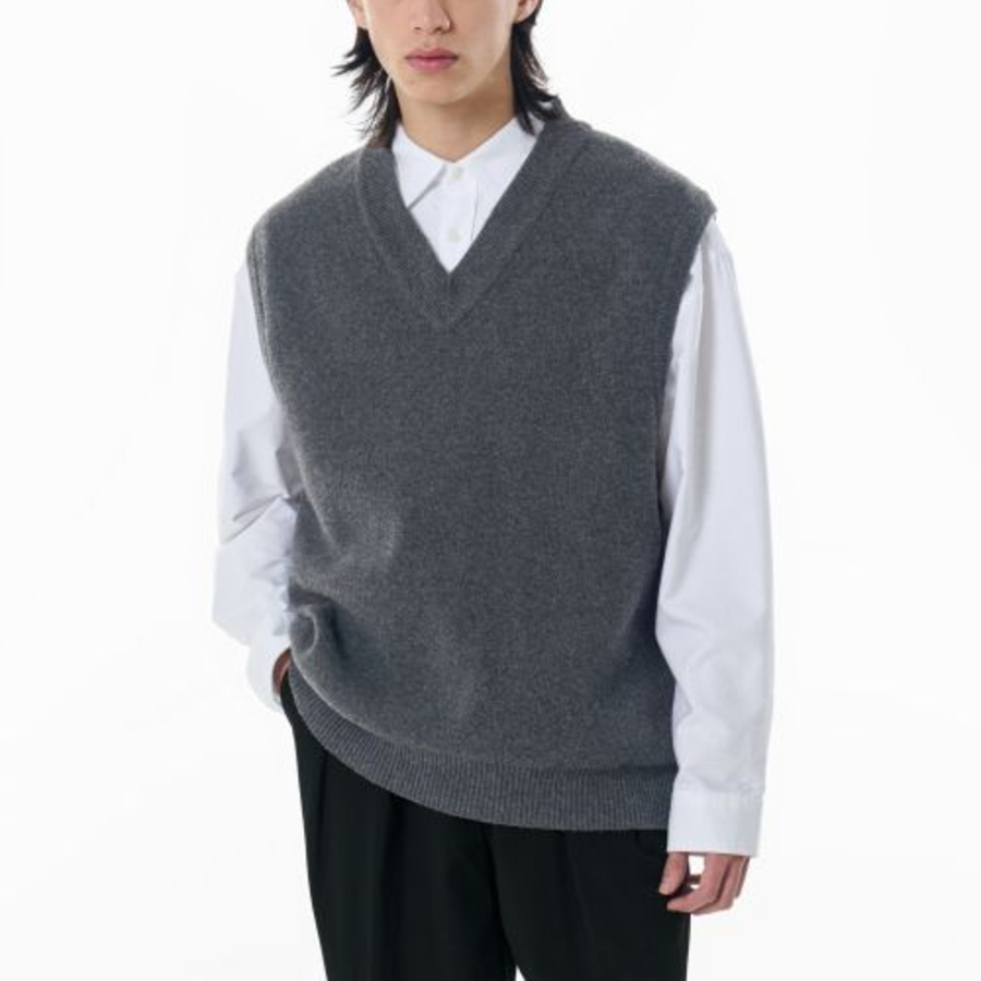 Lambswool V-Neck Knit Vest [Medium Grey]