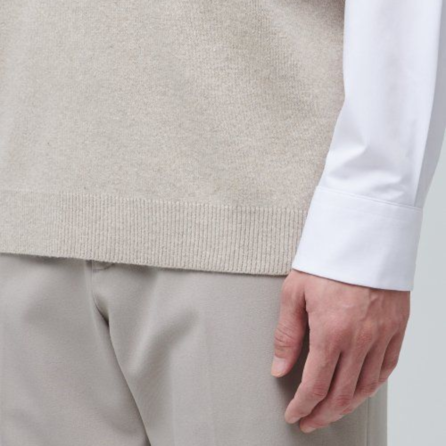 Lambswool V-Neck Knit Vest – Mushroom