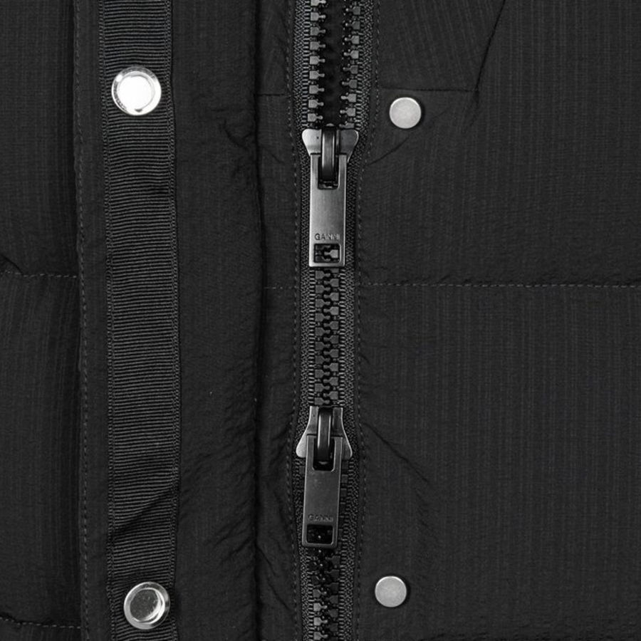 GANNI Tech Seersucker Puffer Coat – Black