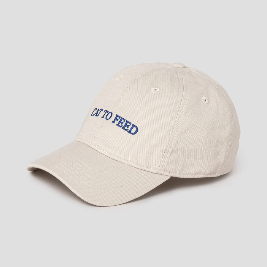 10 CORSO COMO – кепка Cat To Feed Hat (Beige + Blue Embroidery)