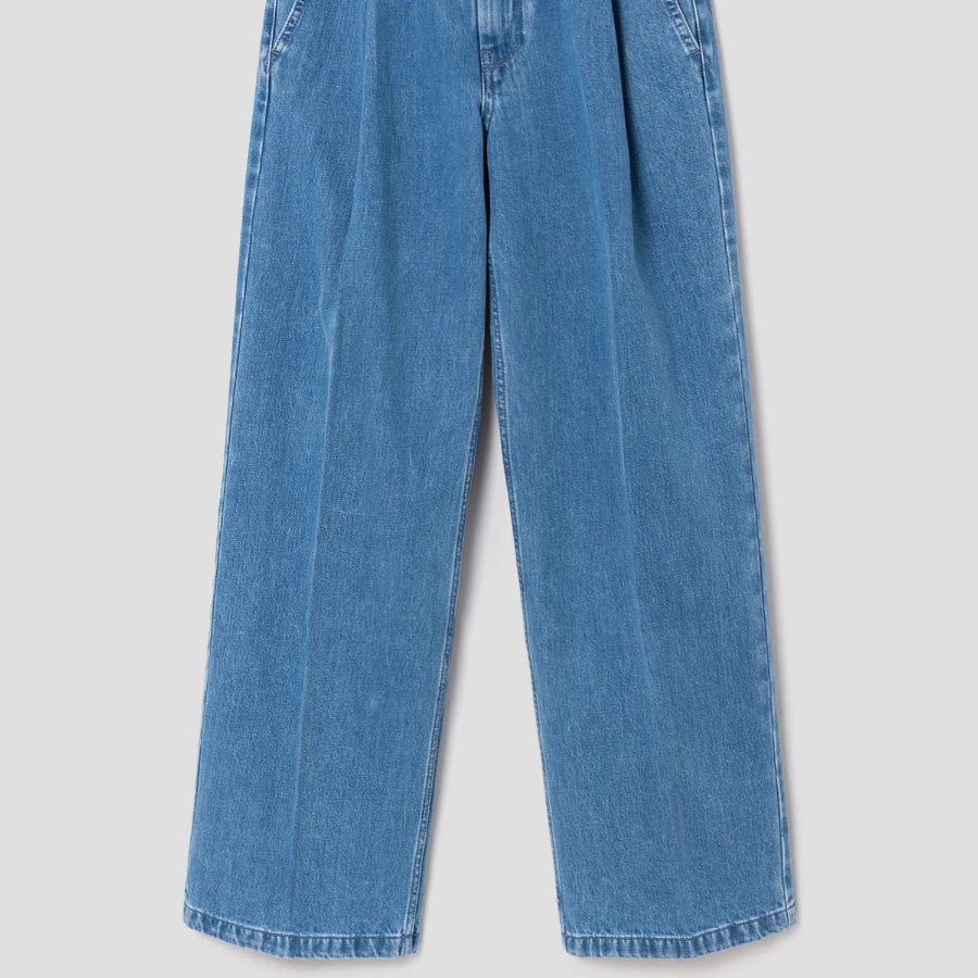 Maison Kitsune Women Pleated Denim Jeans - Light Stone Indigo
