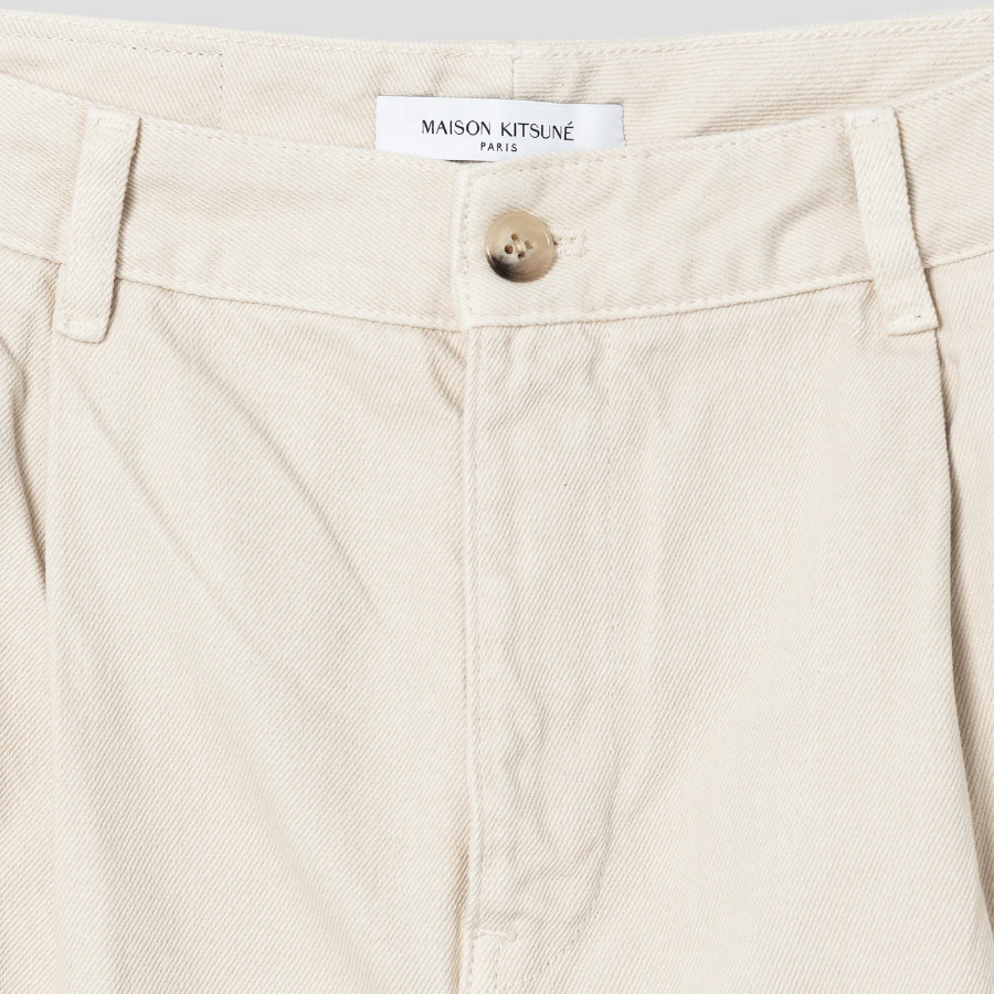 Maison Kitsune Women Casual Pleated Bermuda - Paper