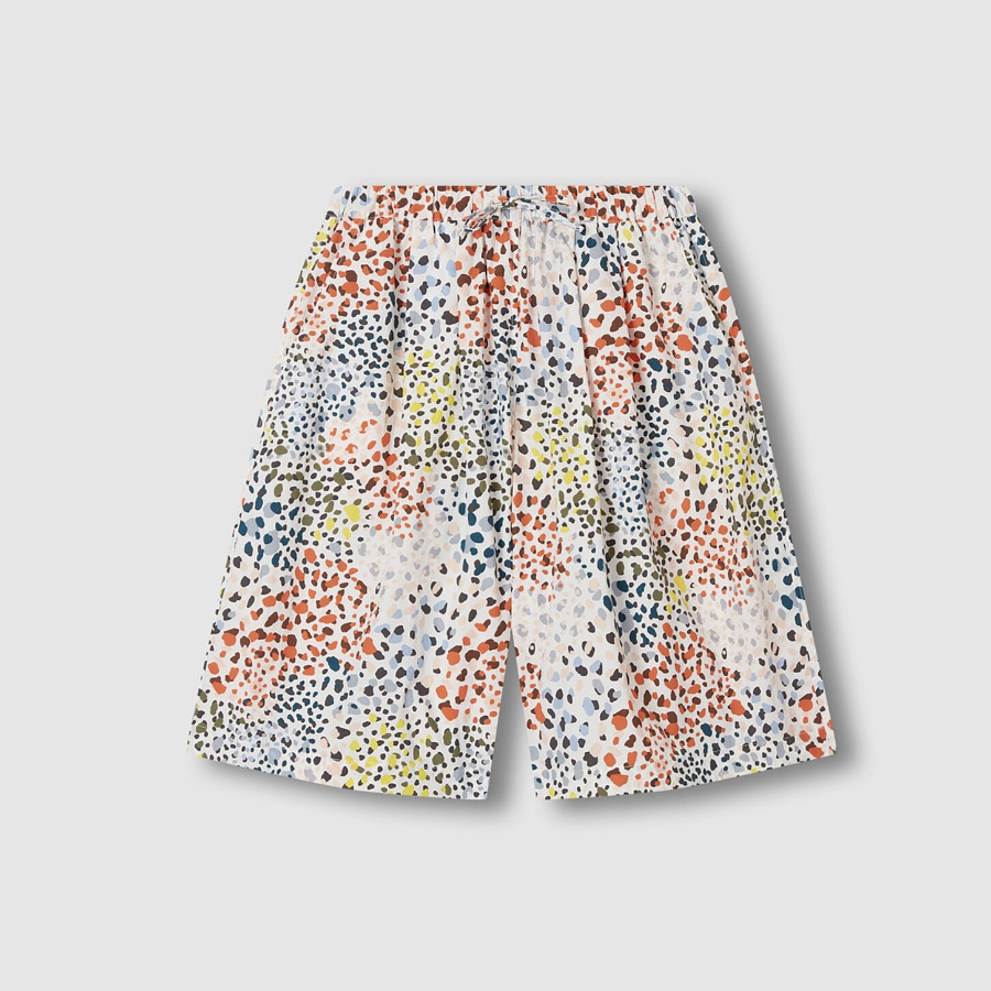 JAJU Shirring Bermuda Pants (Off White) — лёгкость и элегантность в повседневном исполнении