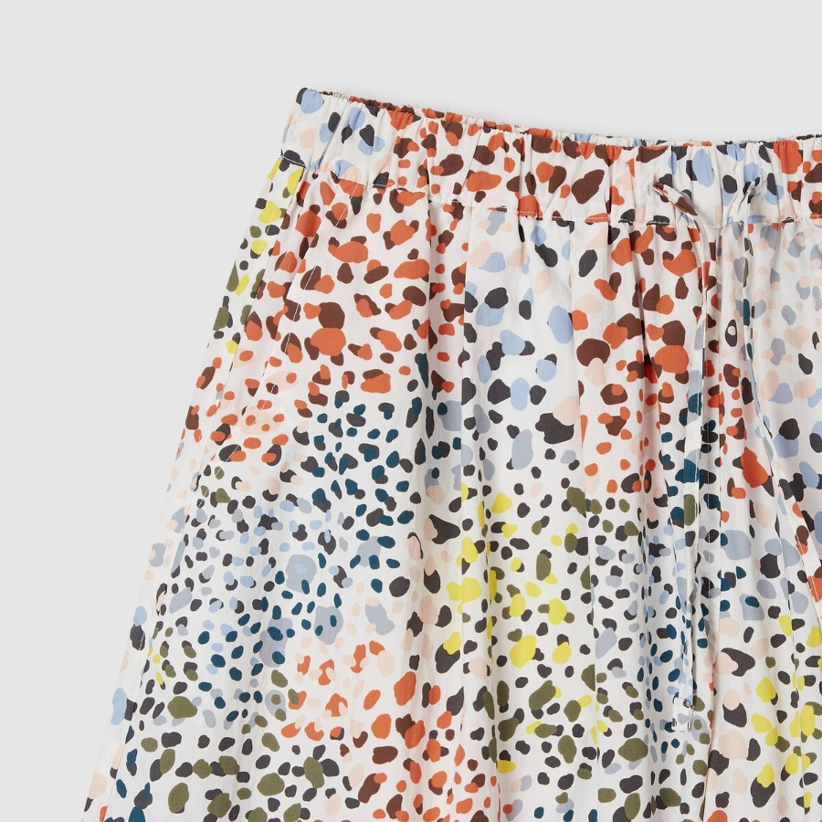 JAJU Shirring Bermuda Pants (Off White) — лёгкость и элегантность в повседневном исполнении