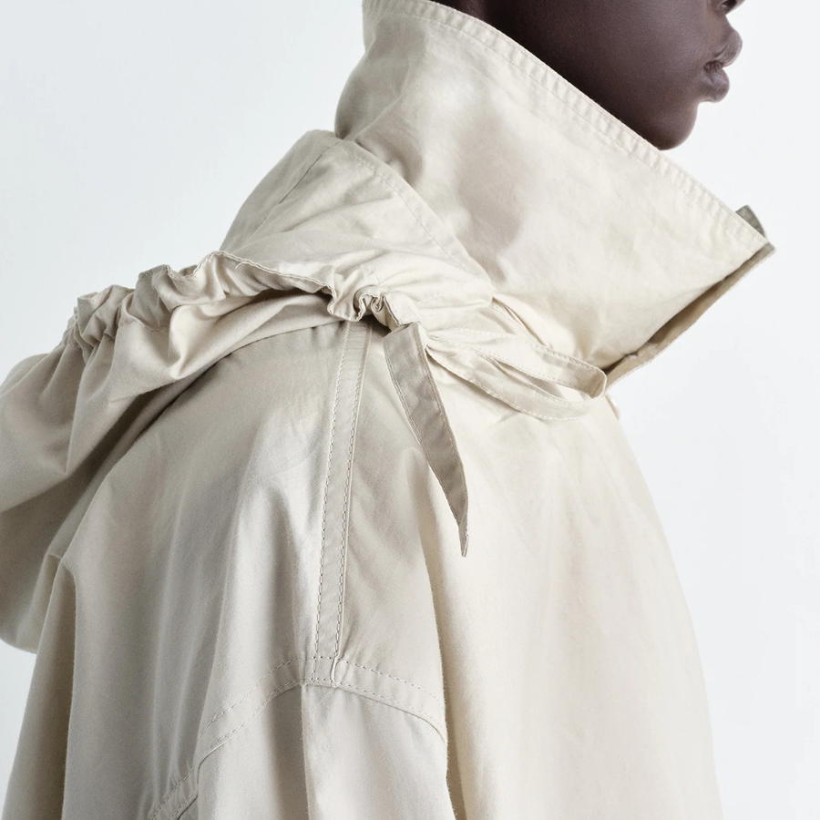 LEMAIRE – Light Hooded Trench