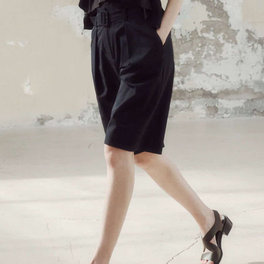 KUHO Cotton Belted Bermuda Pants - Navy