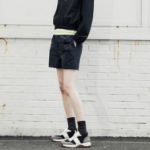 KUHO [Golf] Solid Pocket Detail Shorts - Navy