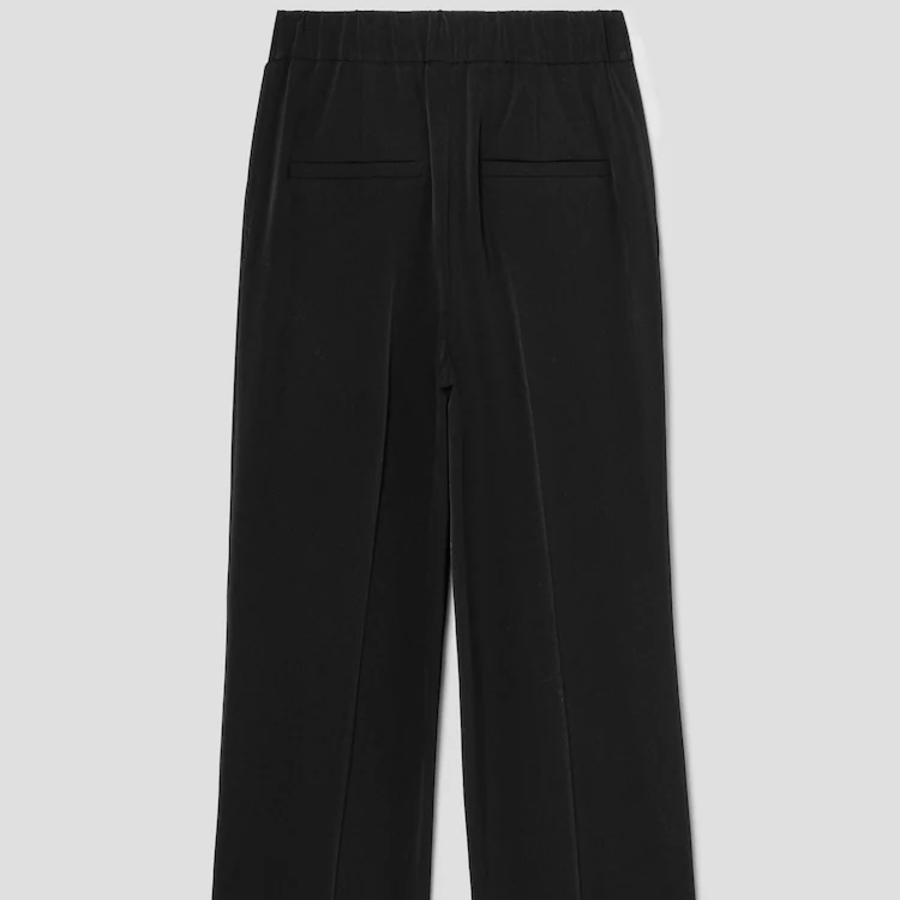 KUHO Capri Tapered Fit Pants - Black