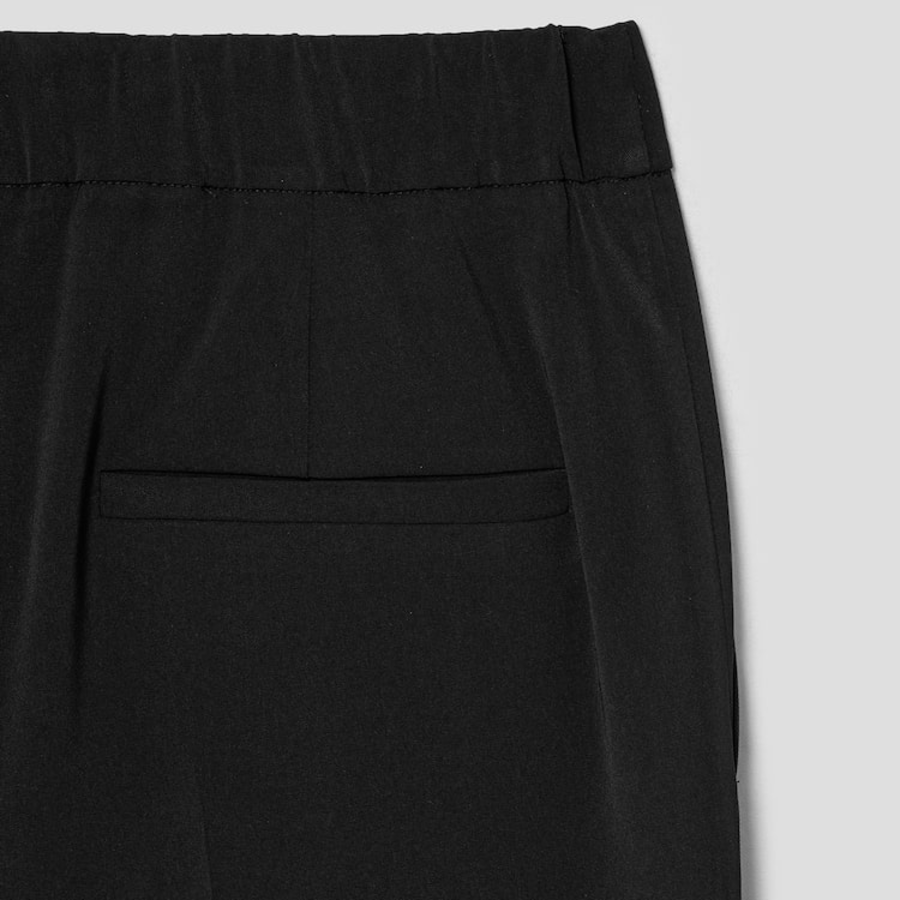 KUHO Capri Tapered Fit Pants - Black