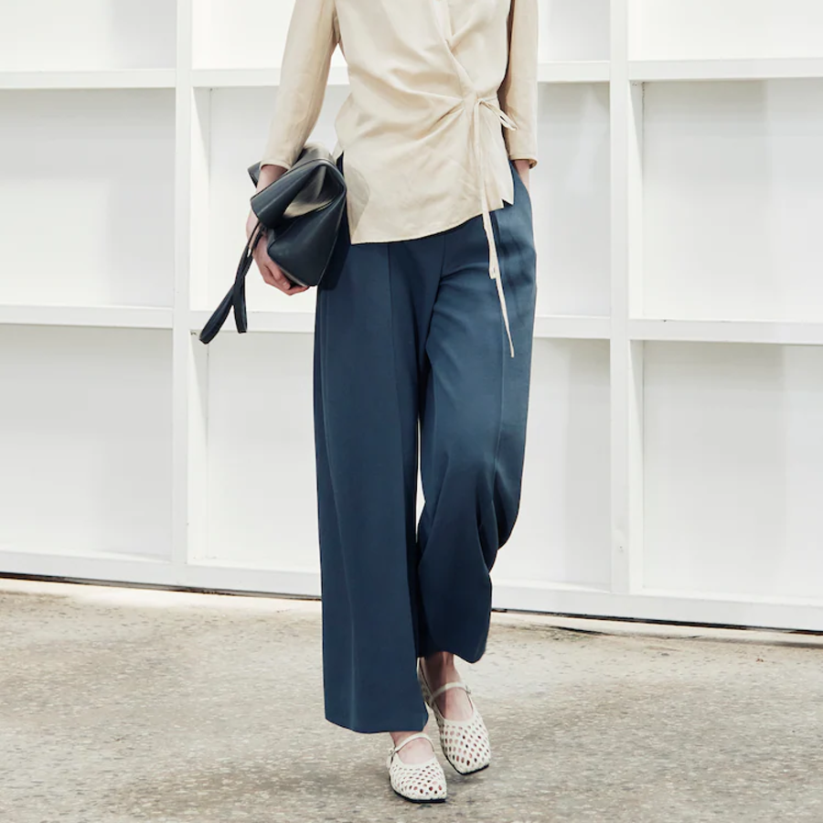 KUHO Wide-Fit Pants – Grey