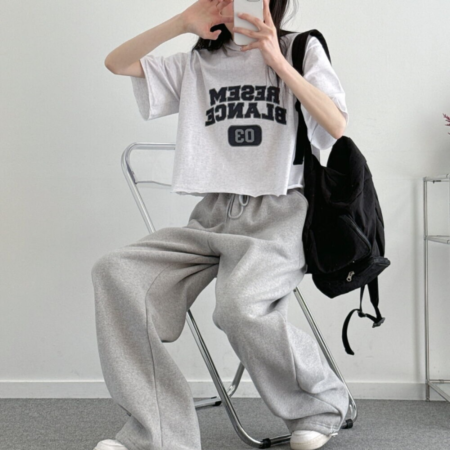 Resem Blance – укороченная худи-футболка с необработанным краем