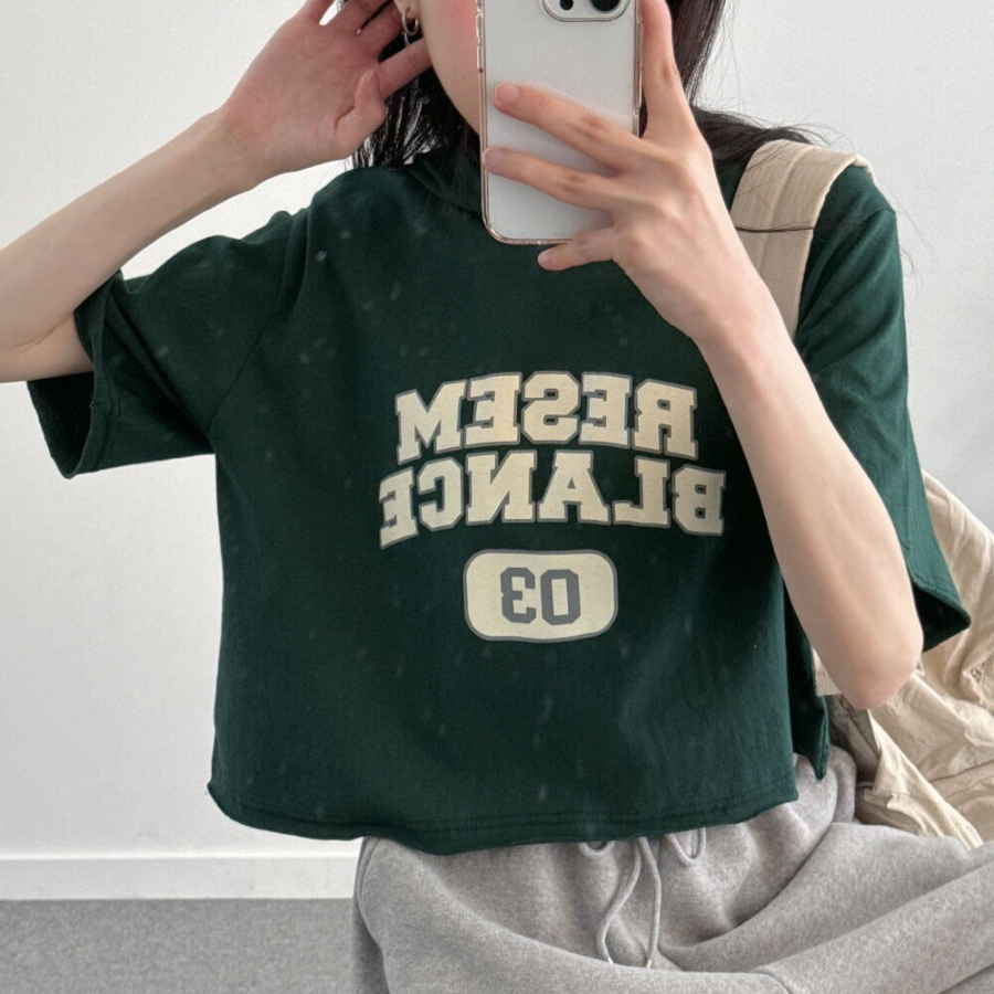 Resem Blance – укороченная худи-футболка с необработанным краем