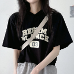 Resem Blance – укороченная худи-футболка с необработанным краем