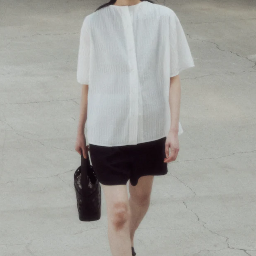 KUHO [Crease Series] Texture Half-Sleeved Blouse - White