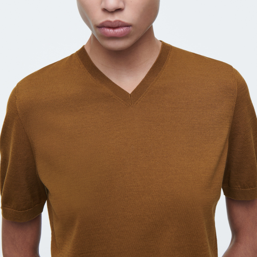 COS – Knitted Cotton V-Neck T-Shirt