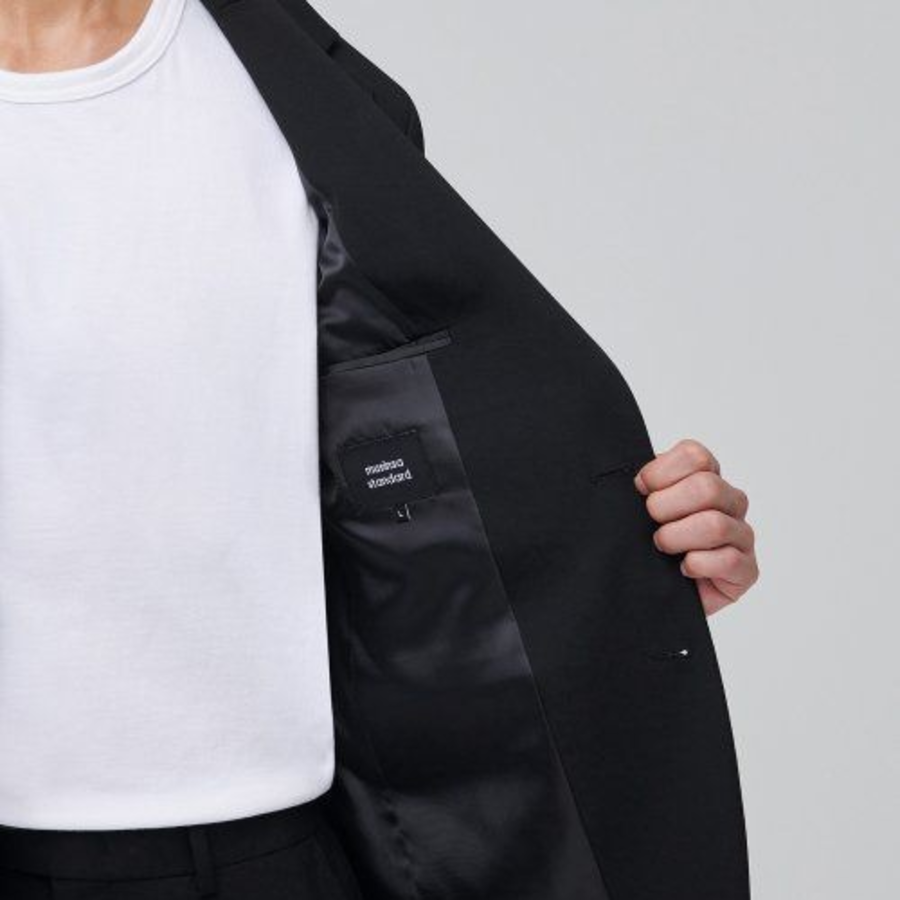 Relaxed Basic Blazer — Black