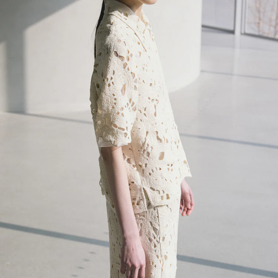 KUHO Lace Collar Neck Blouse – Ivory