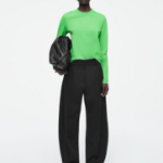 COS – Clean Cut Regular Long Sleeve T-Shirt