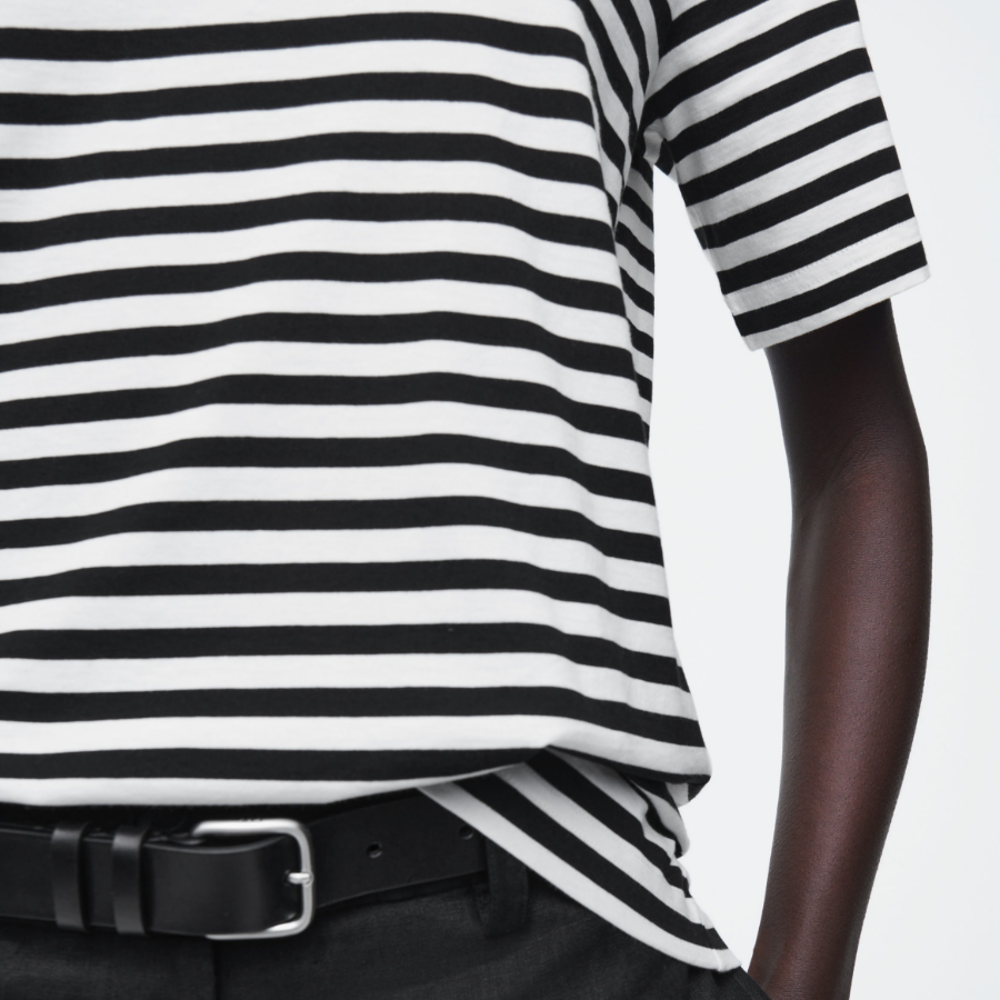 COS – 24/7 Regular V-Neck T-Shirt