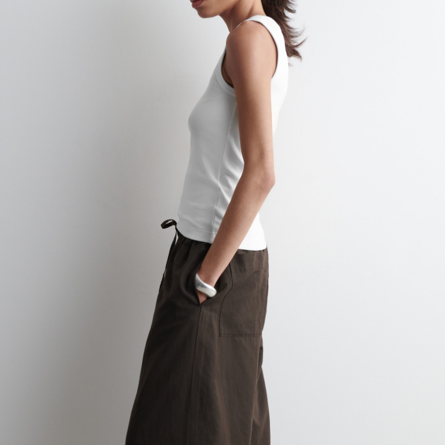 COS – Ribbed Scoop-Neck Sleeveless Top